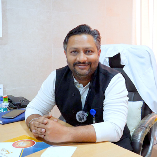 Dr. Mustafa Nadeem -- Founder and Medical Director, Klarity Eye Care Hospital Lucknow